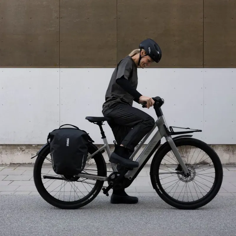 Thule Shield Pannier InLock 22L in Black